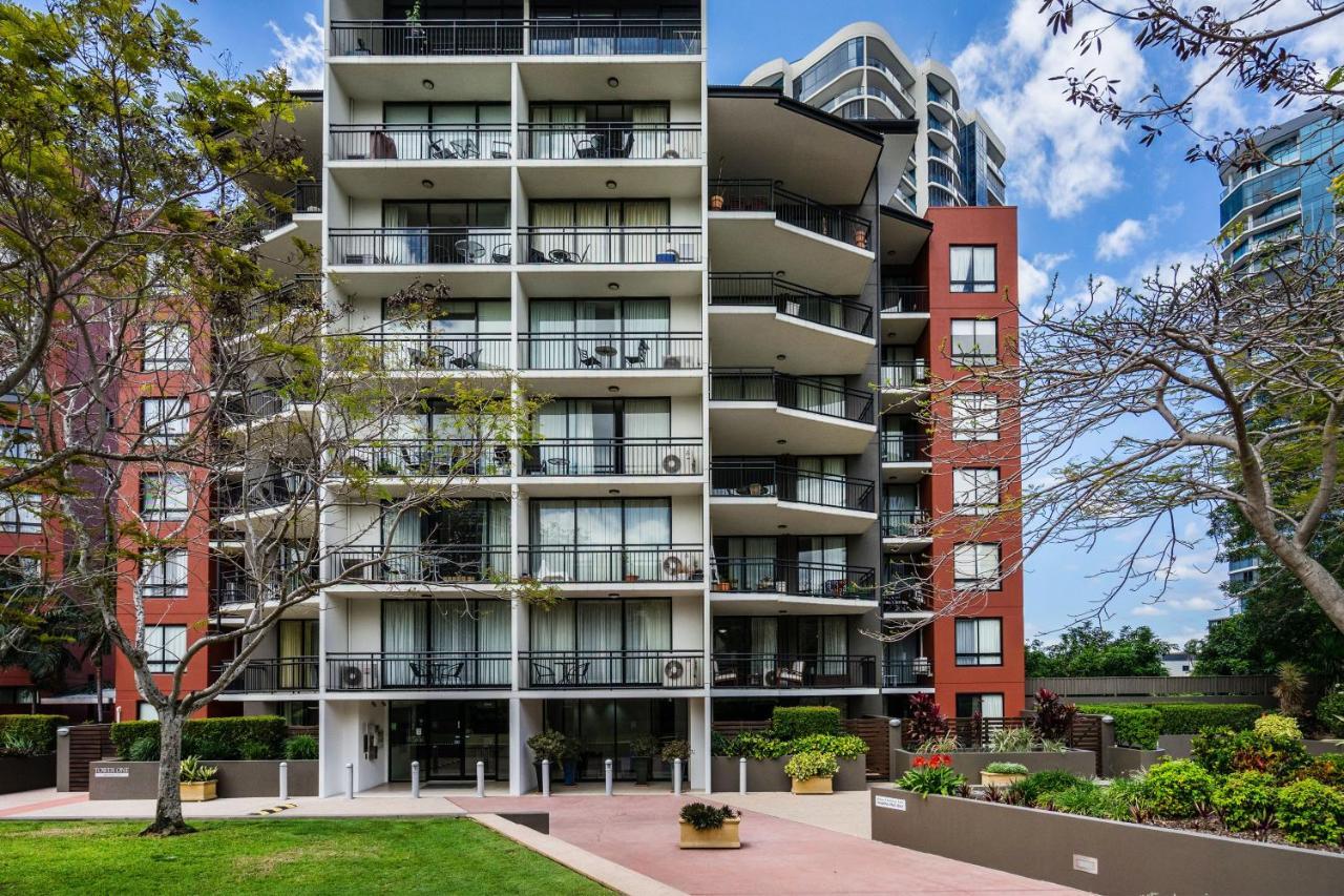 Aparthotel The Docks On Goodwin Brisbane Exterior foto